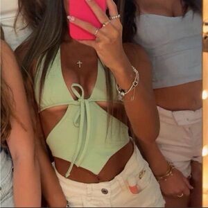 Edikted Mint Green Tie-Front Crop Top